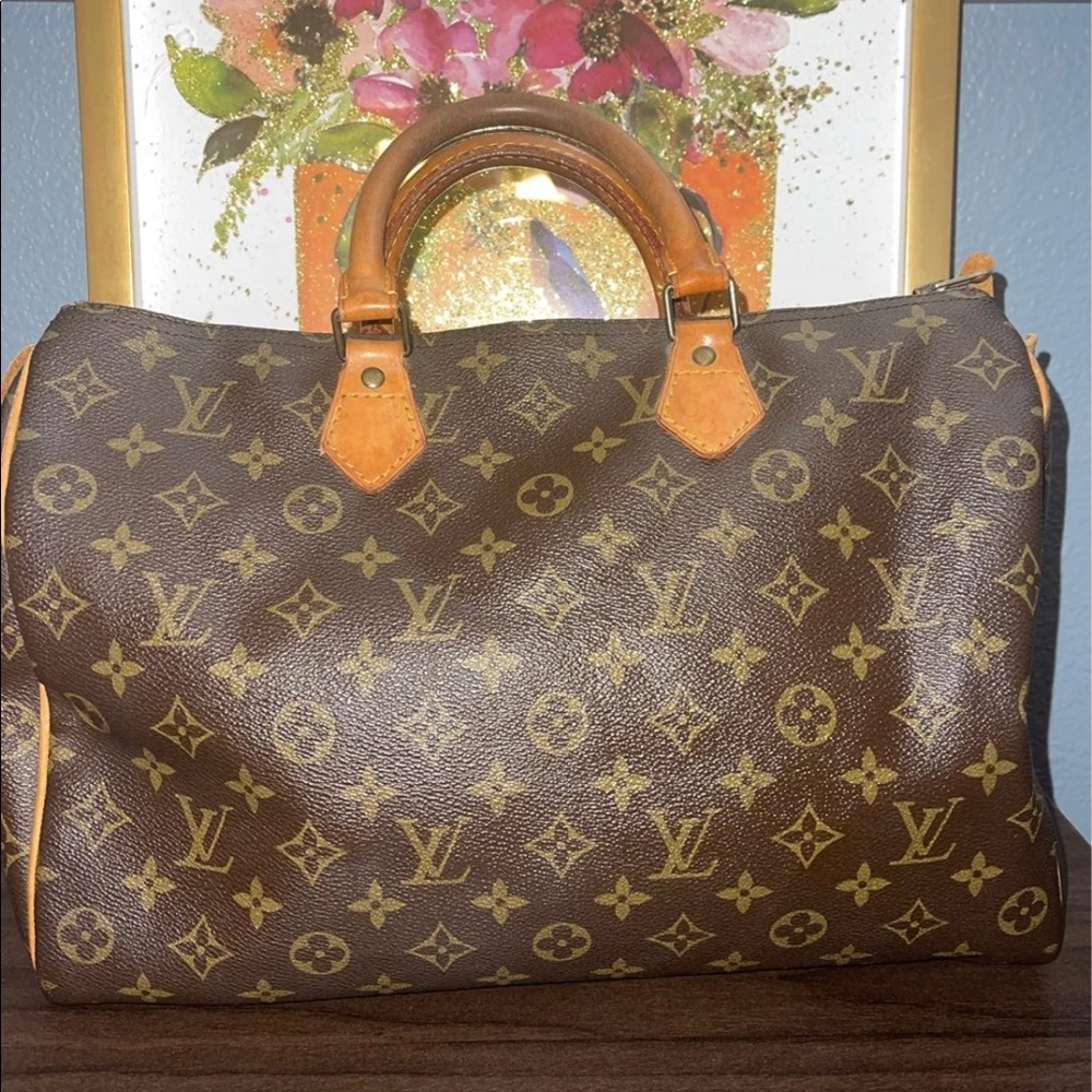 💯 SOLD Authentic Louis Vuitton Speedy 35 Monogram